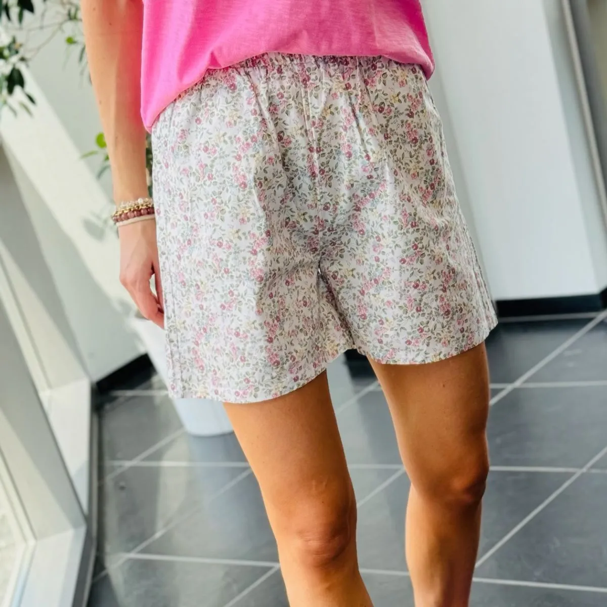 Gina shorts romantic flower