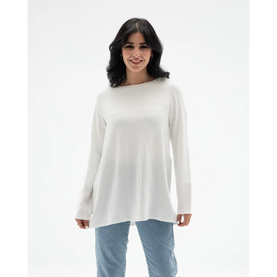 Long sleeved white basic blouse