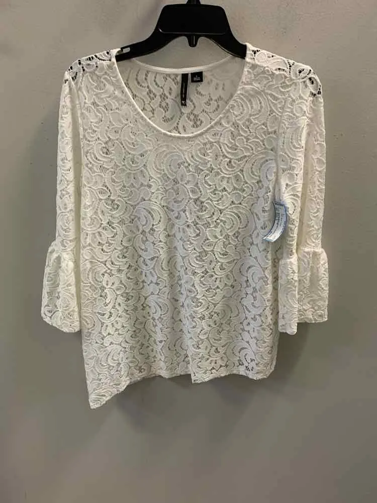 NEW DIRECTION Tops Size S White Floral TOP